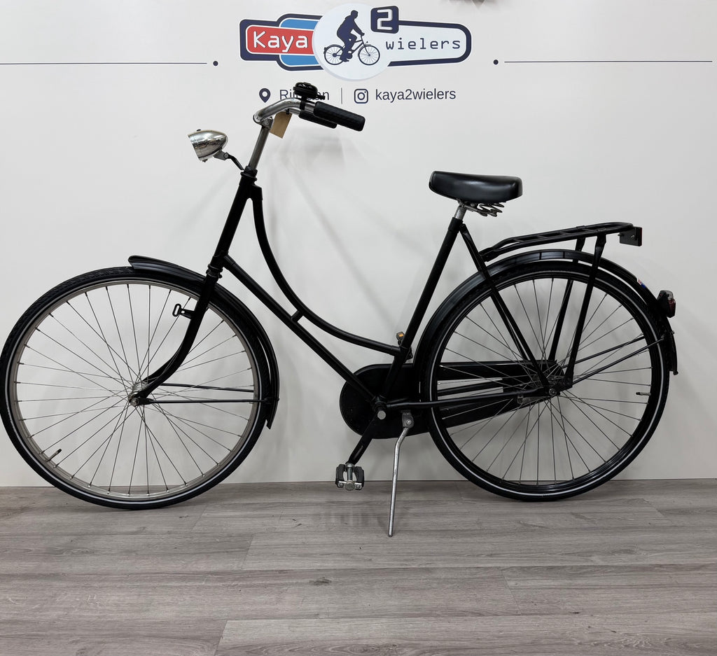 Tweedehands Omafiets zonder merk zwart – linkerzijde